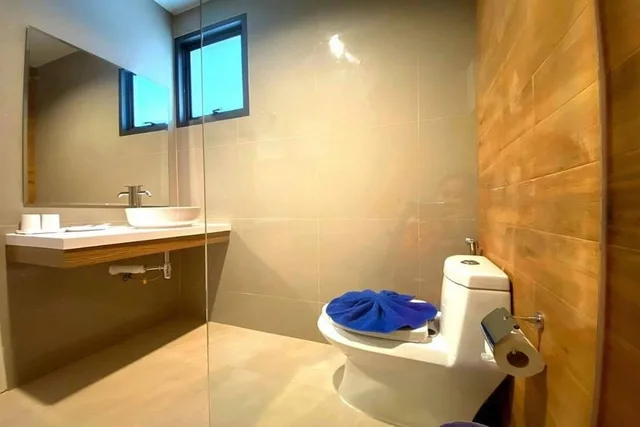 فيلا عائلية بأربعة أسرّة وسريرين كينج بـ4 غرف نوم بمسبح خاص، The Thames Pool Access Resort 5/5