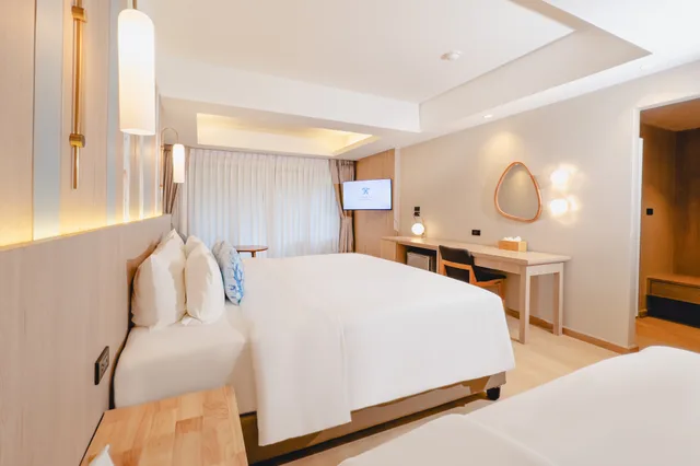 غرفة ديلوكس غراند عائلية، Khaolak Emerald Beach Resort and Spa 4/10