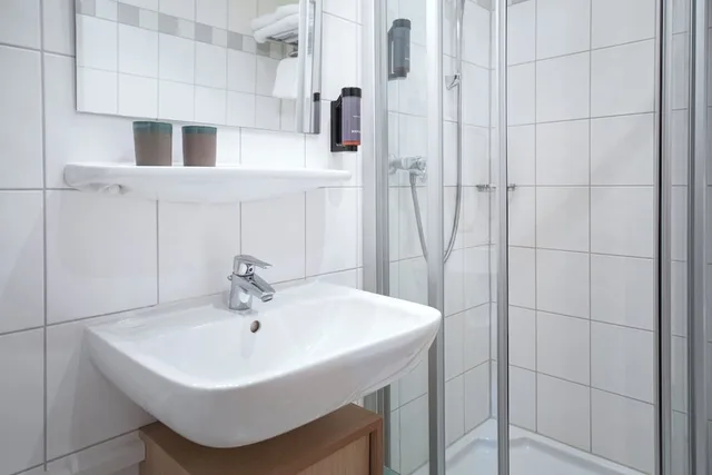غرفة بزنس بسرير مزدوج، Roomingtons Franziskushohe Lohr 3/3