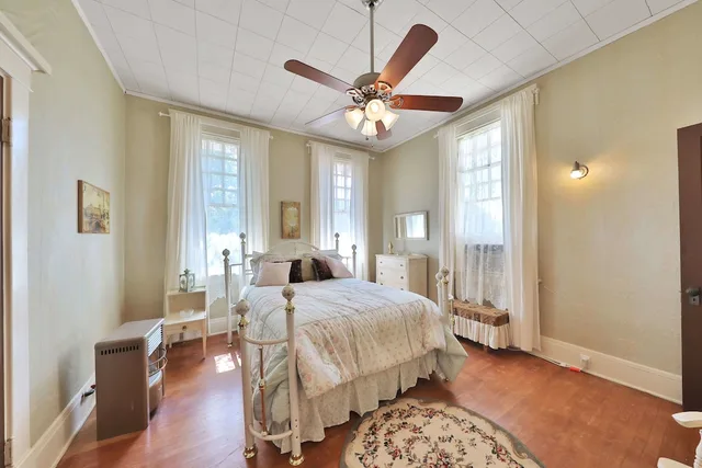 French, Queen Bed، The Lancaster Manor Bed and Breakfast 3/8