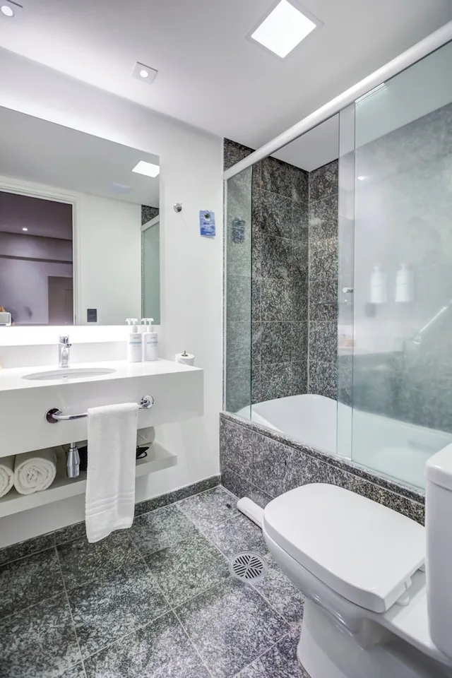 غرفة بريميير بسريرين منفصلين بحوض استحمام، Radisson Hotel Paulista Sao Paulo 6/7