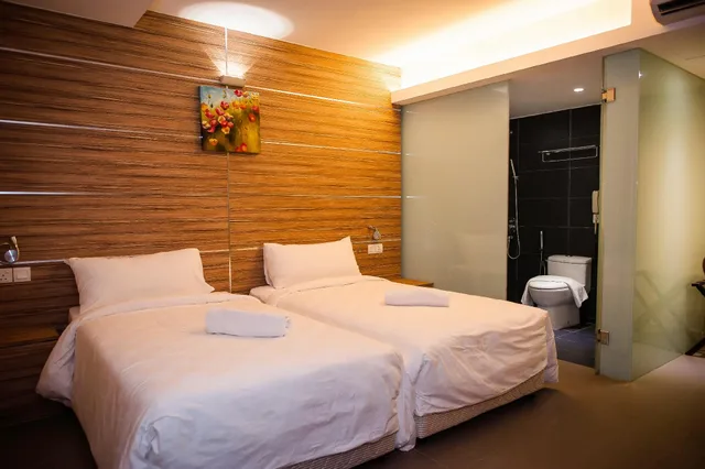 Standard, Mornington Hotel Medah Ipoh 2/3