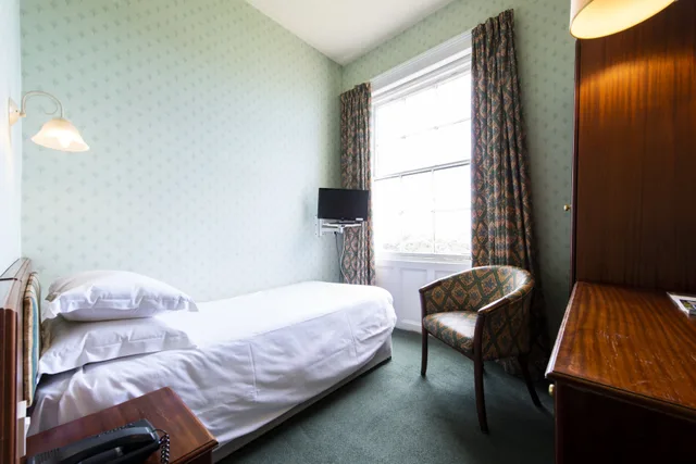 غرفة مفردة، The Esplanade Hotel 1/1