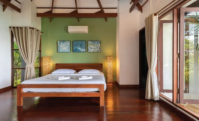 Pool, Suite, 1 King and 2 Double Beds, Captain Hook Resort Koh Kood 3/4