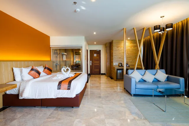 Ocean, Premium, Deluxe, King Bed، Balihai Bay Pattaya 1/4