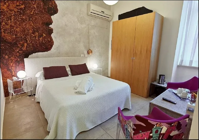 غرفة قياسية بسرير كوين بإطلالة على الفناء بغرفة نوم واحدة بحمام خاص، Titti Artistic B&B 1/4