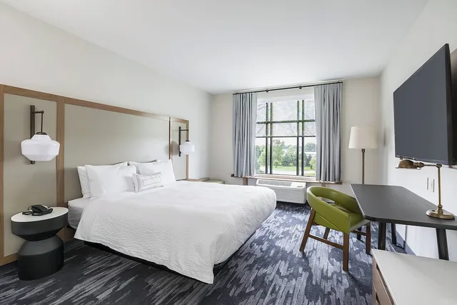 غرفة بسرير كينج بإطلالة على المدينة، Fairfield Inn & Suites By Marriott Minneapolis North/Blaine 5/10