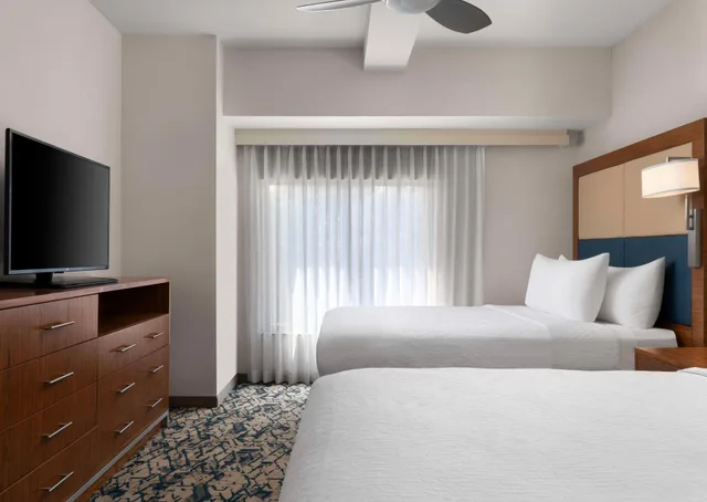 2 Bedrooms, Suite, 1 King or 2 Queen Beds, 2 Bathrooms، Homewood Suites by Hilton Boston Brookline Longwood Medical 3/10