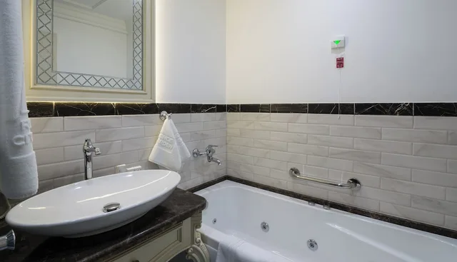 غرفة ديلوكس بسرير كينج بشرفة، Hotel Residence City Garden 5/7