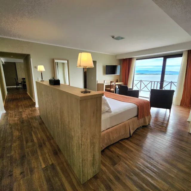 Presidential Suite, Xelena Hotel and Suites 1/9