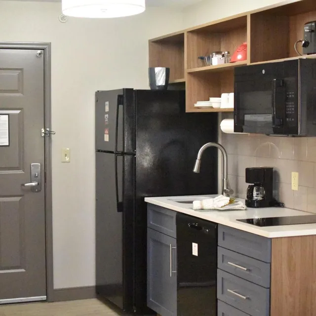 جناح بسريرين كوين لذوي الإعاقة، Candlewood Suites Fayetteville – University of Arkansas 4/4