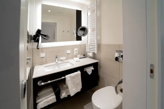 غرفة كومفورت بسرير كوين بغرفة نوم واحدة، HOTEL & SPA WULFENIA 2/3
