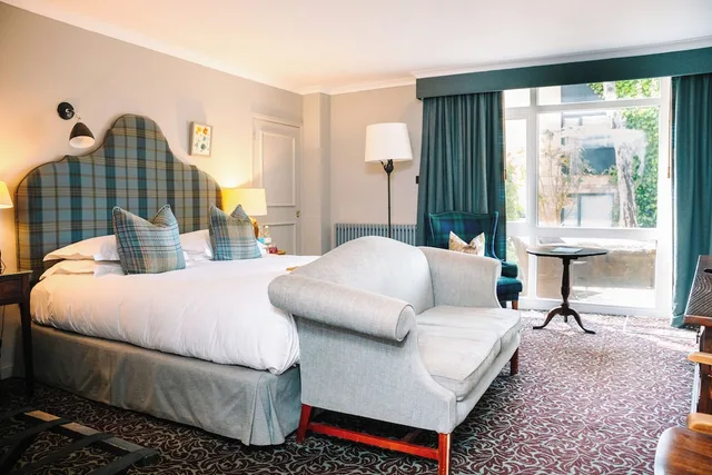 غرفة سوبيريور بسرير كينج في الملحق، The Lygon Arms 1/3