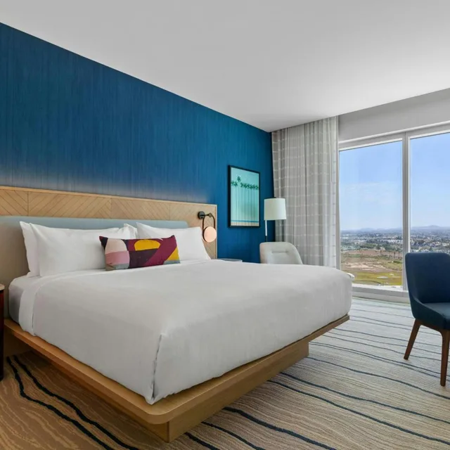 Executive, Suite, King Bed, Mountain View, Sofa, Gaylord Pacific Resort & Convention Center 1/2