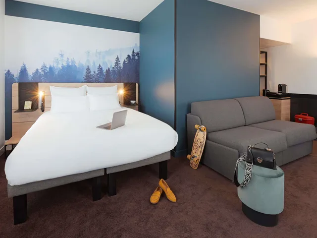 غرفة تنفيذية بسرير كوين مع أريكة، Novotel Annemasse Centre 2/5