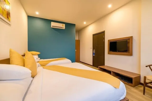 1 Bedroom, Deluxe, Triple, 1 Queen and 1 Single Bed, Hoi An Majestic Villa 8/10