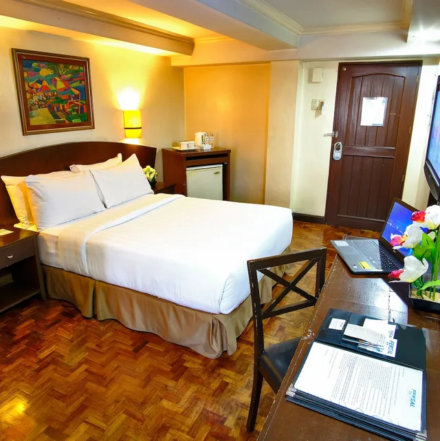 غرفة بريميوم ديلوكس بسريرين منفصلين، Fersal Hotel Manila 3/8