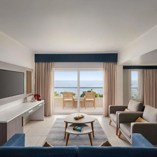 جناح جونيور بإطلالة على البحيرة، Mercure Ismailia Forsan Island Hotel 6/10