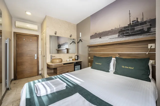 Lanai, Comfort, Twin Beds, City View, The Pera 1/10