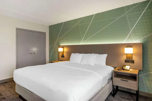Suite, King Bed, Sofa, Comfort Inn & Suites Watertown - 1000 Islands 1/5