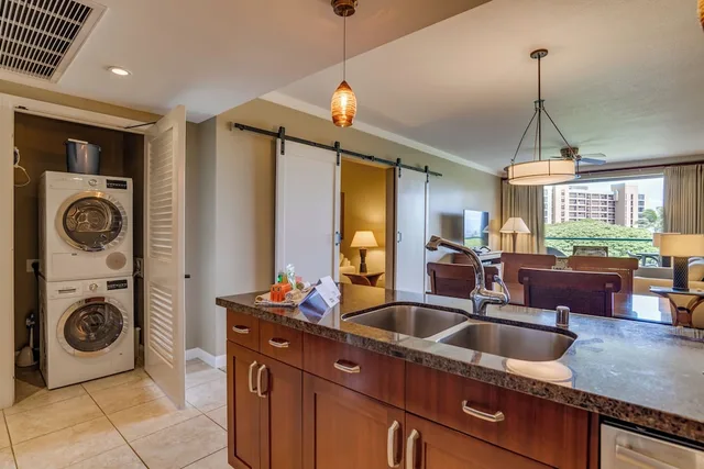 1 Bedroom, King Bed, 2 Sofa, Den, OUTRIGGER Honua Kai Resort & Spa 10/10