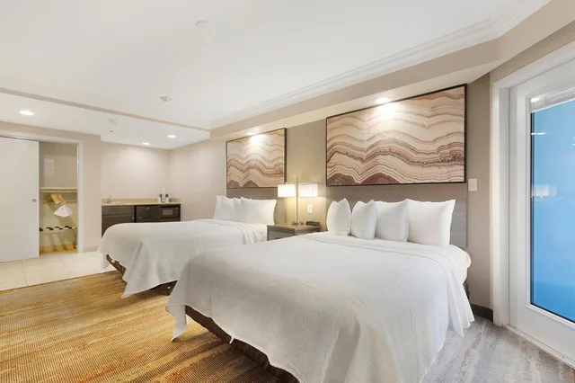 غرفة بسريرين كوين بشرفة للمدخنين، Best Western Plus Wine Country Inn & Suites 3/7