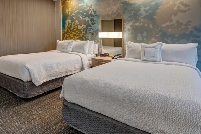غرفة بسريرين كوين مع أريكة، Courtyard Austin Northwest Lakeline 1/2