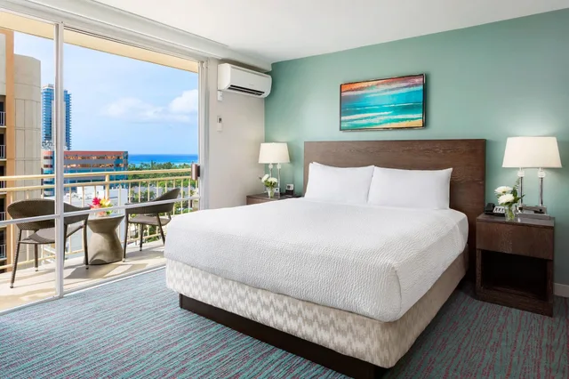 غرفة ديلوكس بسرير مزدوج، Courtyard By Marriott Waikiki Beach 1/4