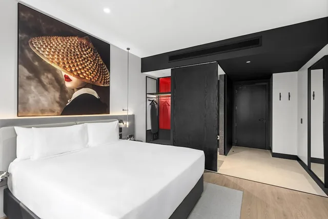 غرفة بريميوم بسرير كينج، Radisson RED Auckland 1/10