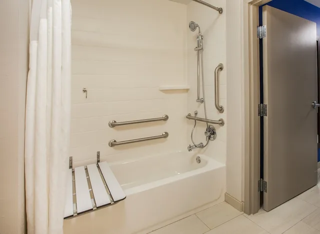 Suite, 2 Queen Beds, Bathtub, Accessible, Holiday Inn Express & Suites Rhinelander, an IHG Hotel 6/7