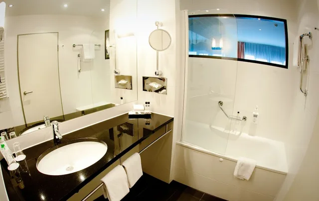 غرفة عائلية بسريرين مزدوجين، NOVINA HOTEL HERZOGENAURACH HERZO-BASE 5/5