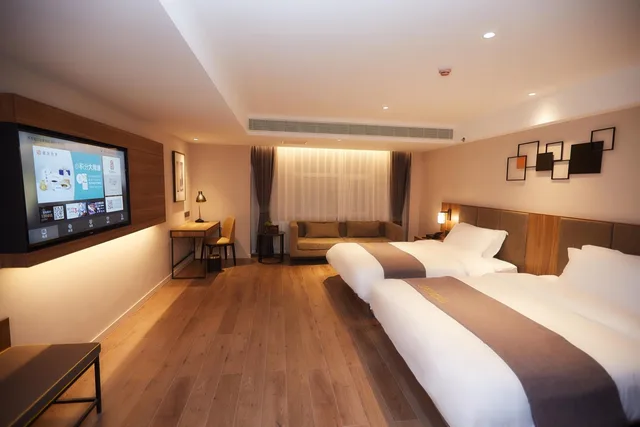 غرفة عائلية بسرير كوين وسرير فردي، Homeinns Plus Longhua Road Qiqihar 1/1