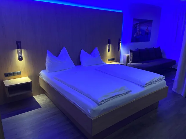 First Class, King Bed، Novapark 3/4