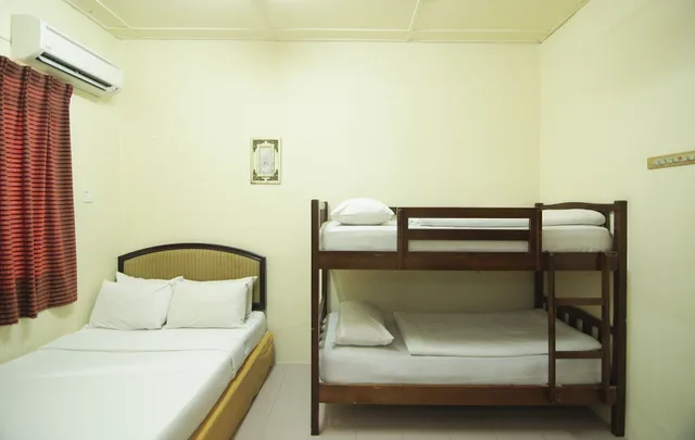 غرفة بسرير بطابقين وسرير كوين، Anggerik Lodging 2/6