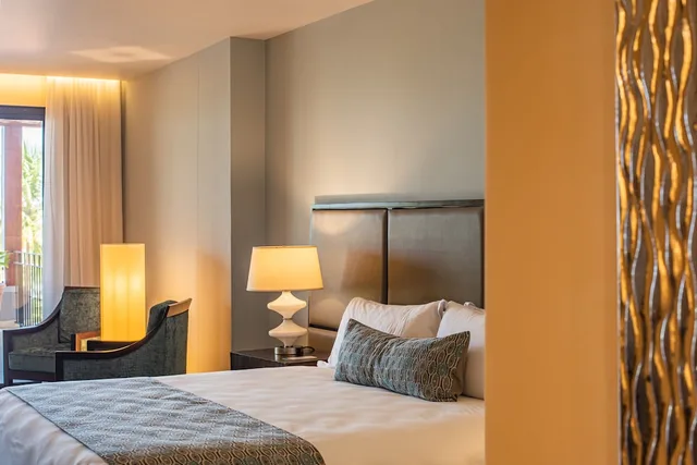 غرفة بسرير كينج بإطلالة على البحر، Crocs Casino and Resort 7/10