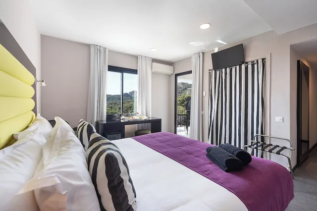 غرفة قياسية بسريرين منفصلين بشرفة، Melia Begur Aigua Blava 1/6