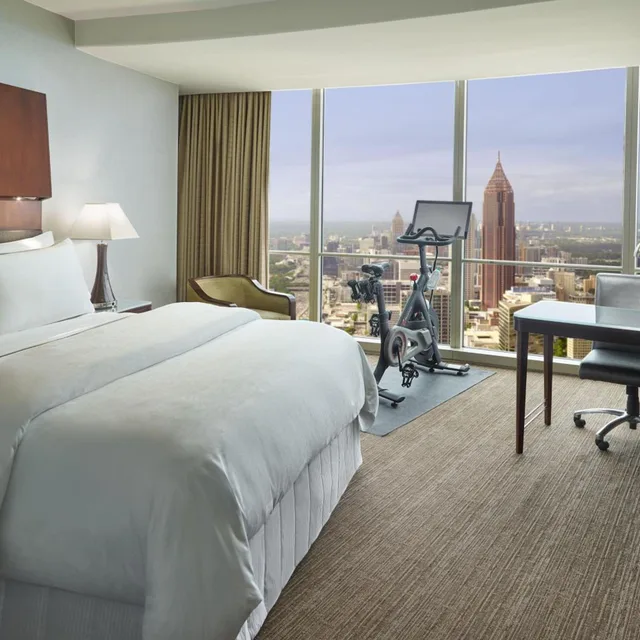 Westin, Guest Room, King Bed, Low Floor، The Westin Peachtree Plaza Atlanta 1/6