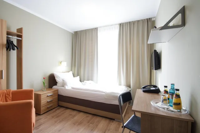 غرفة مفردة، Hotel Pankow 2/11