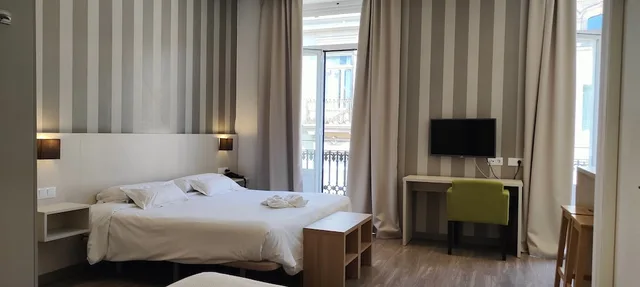 لوفت ديلوكس بسرير كوين بإطلالة على المدينة مع أريكة، San Lorenzo Boutique Hotel 3/9