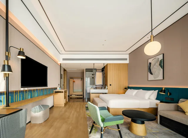 Deluxe, King Bed, Hilton Garden Inn Fenyang Yulongwan 3/6