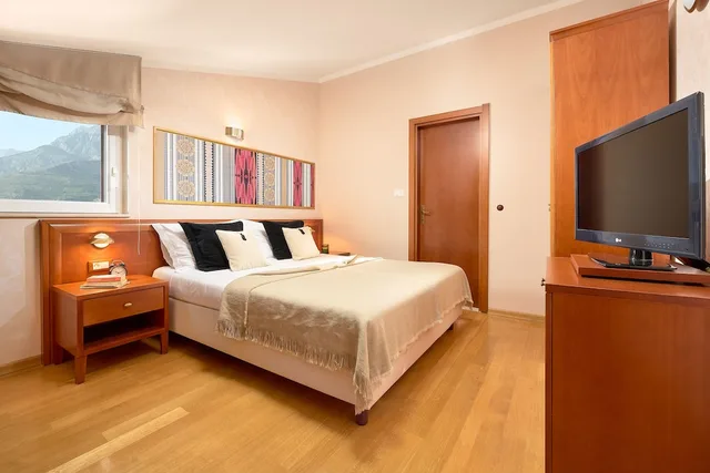 Family Suite, 2 Double Beds, Sea View, 2 Bathrooms, Sofa، Villa Andrea 2/3