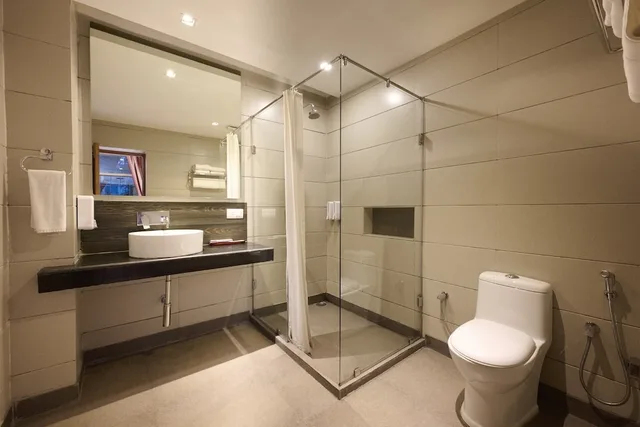Canary, Superior, King Bed، Quality Inn River Country 4/4