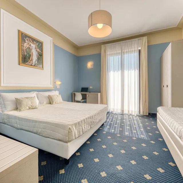 Deluxe, Hotel Augustus 3/10