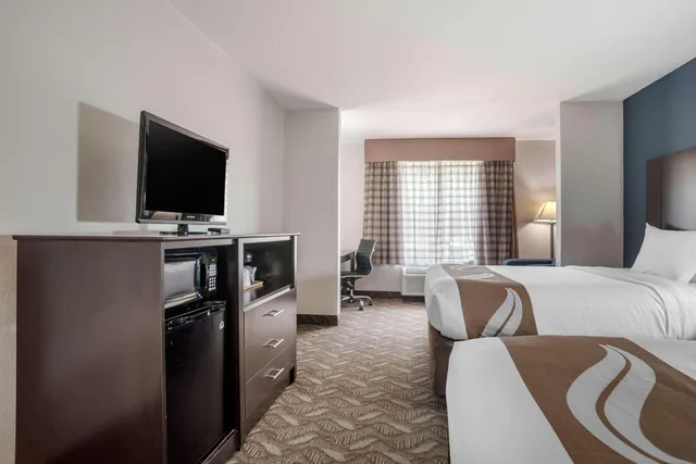 جناح بسريرين كوين لذوي الإعاقة، Quality Suites Baton Rouge East - Denham Springs 4/5