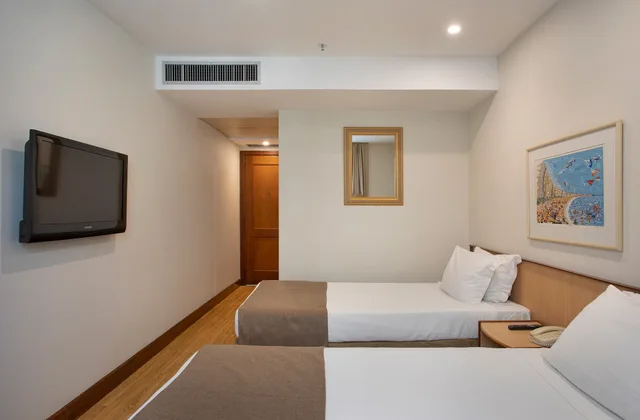 غرفة قياسية ثلاثية بسرير فردي، Windsor Plaza Copacabana 2/5