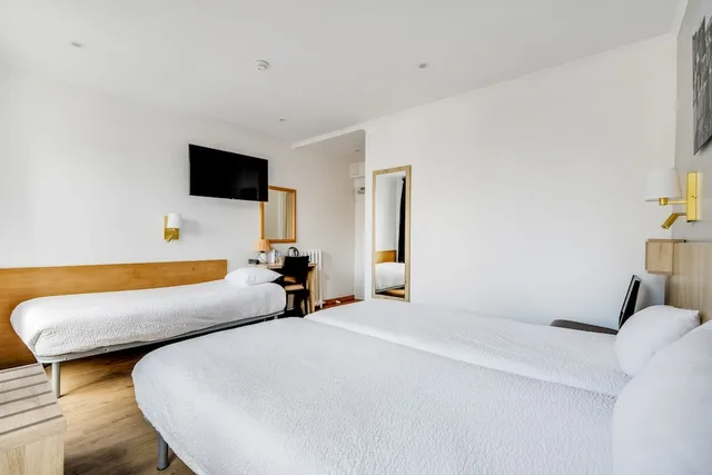 غرفة ثلاثية بثلاثة أسرّة، Altona Hotel 7/10