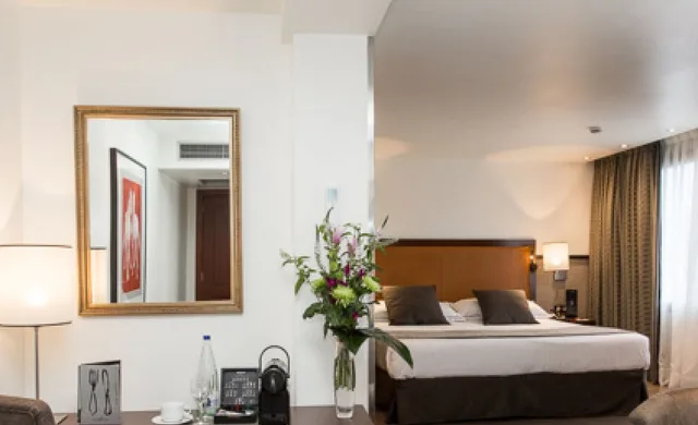 Deluxe, Single, Double Bed, Hotel Balmoral 1/1