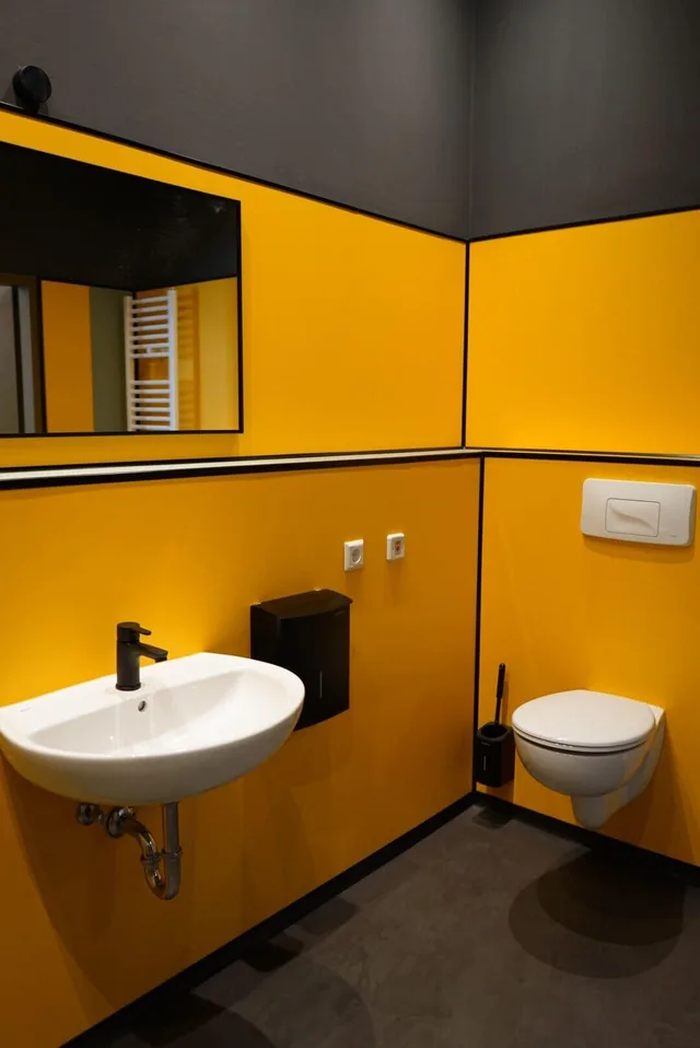 Capsule, King Bed, Shared Bathroom, Sunflower Hostel 4/5