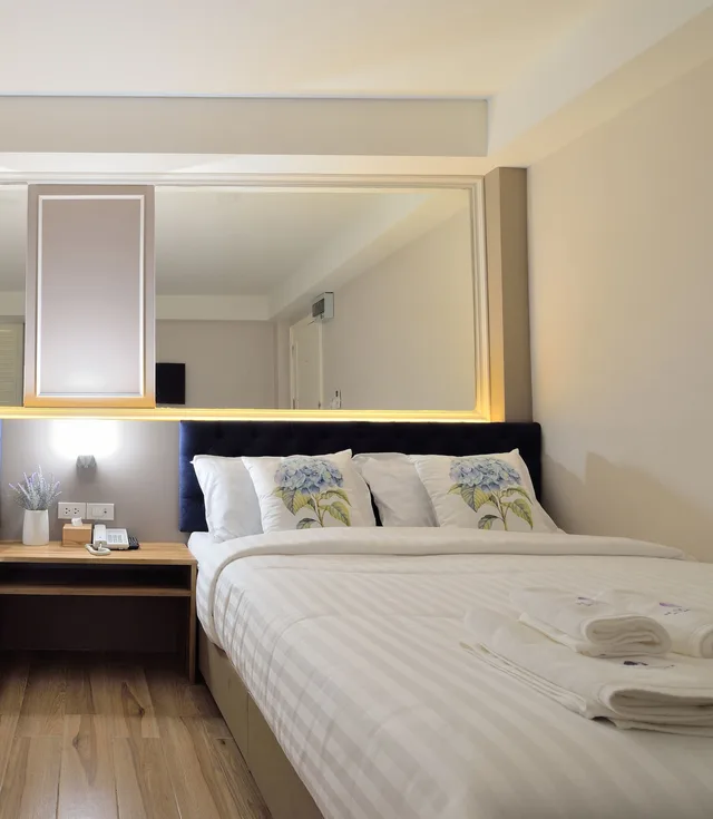 غرفة قياسية بسرير كوين، De Lavender Bangkok Hotel 1/8