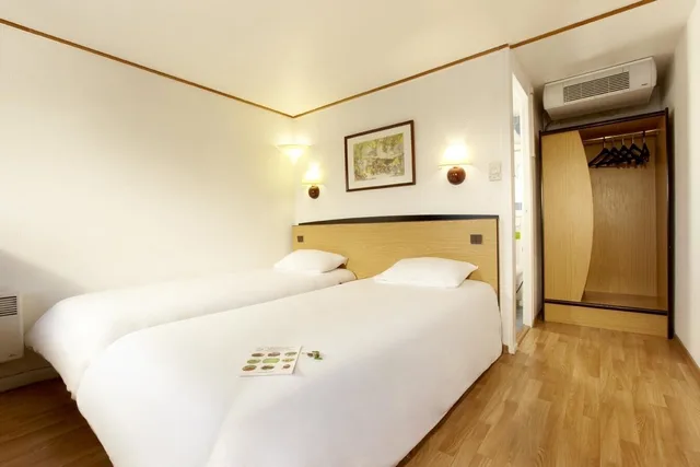 غرفة قياسية بسريرين منفصلين، Kyriad Direct Marseille Ouest Martigues 2/10